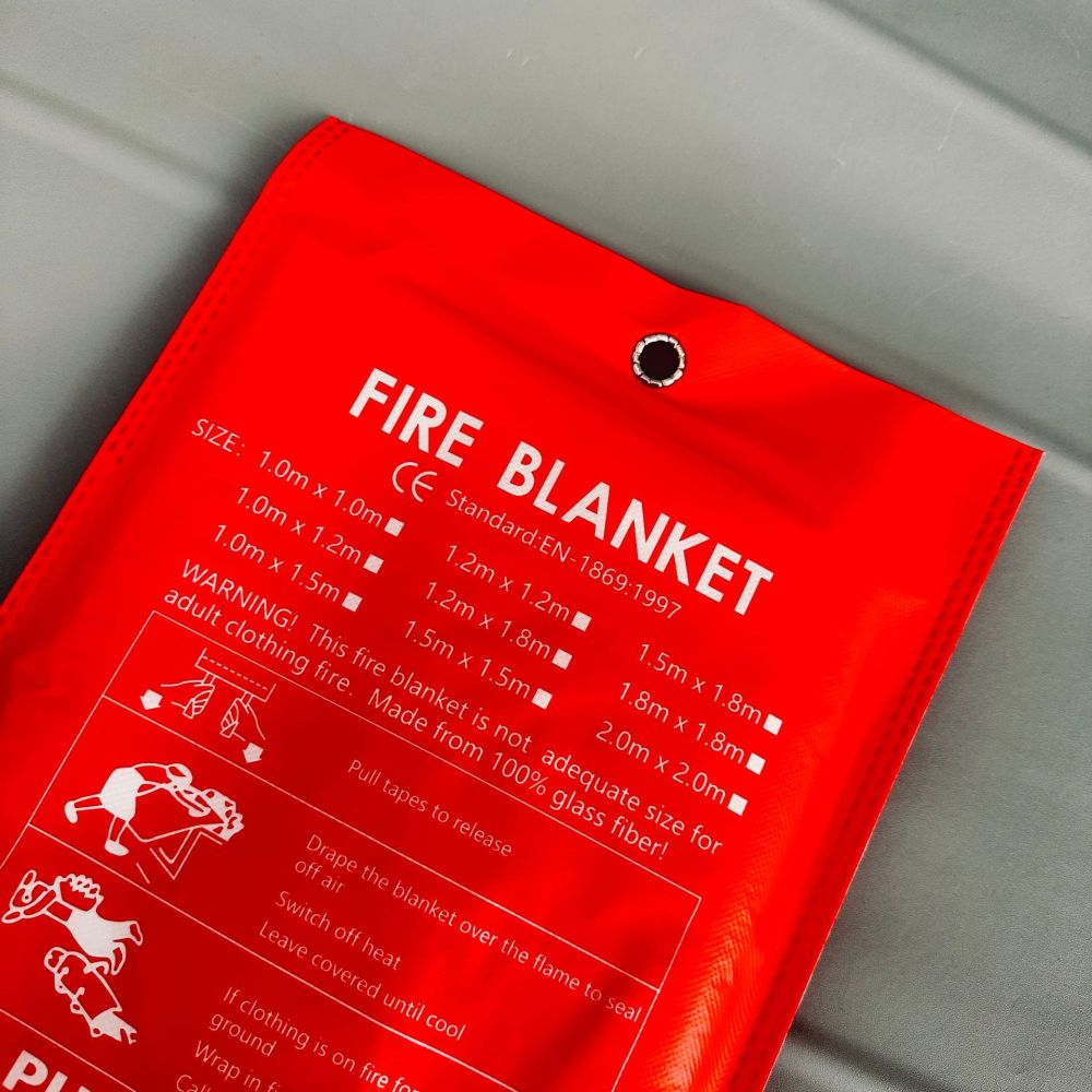 Fire Blanket Kitchen - 防火ブランケット 緊急サバイバル安全シールド 防火性グラスファイバークロス 調理油火災対策 キッチン 家庭用保護ツール