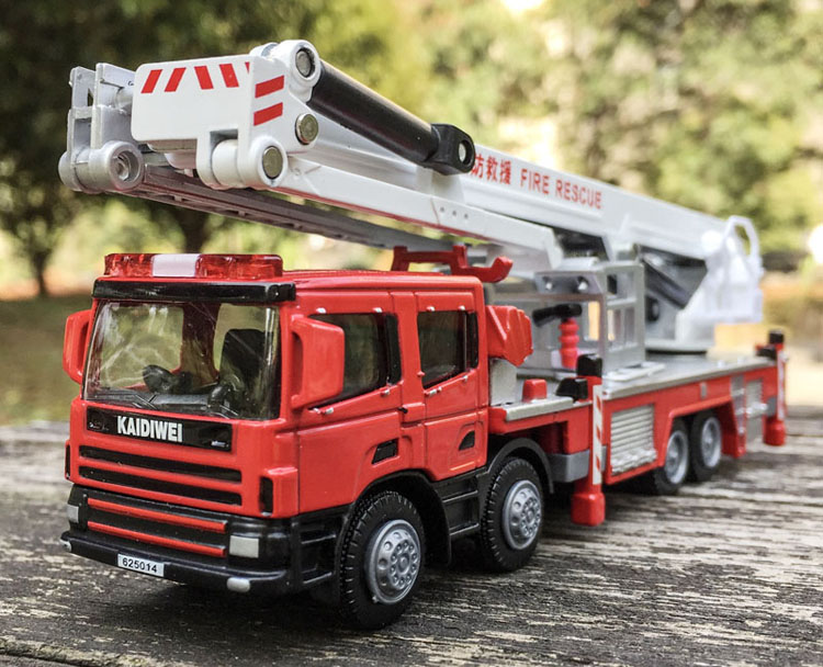 子供のための合金工学車両,1:50の高シミュレーション消防車 - Fire Escape Ladder のレビューと価格