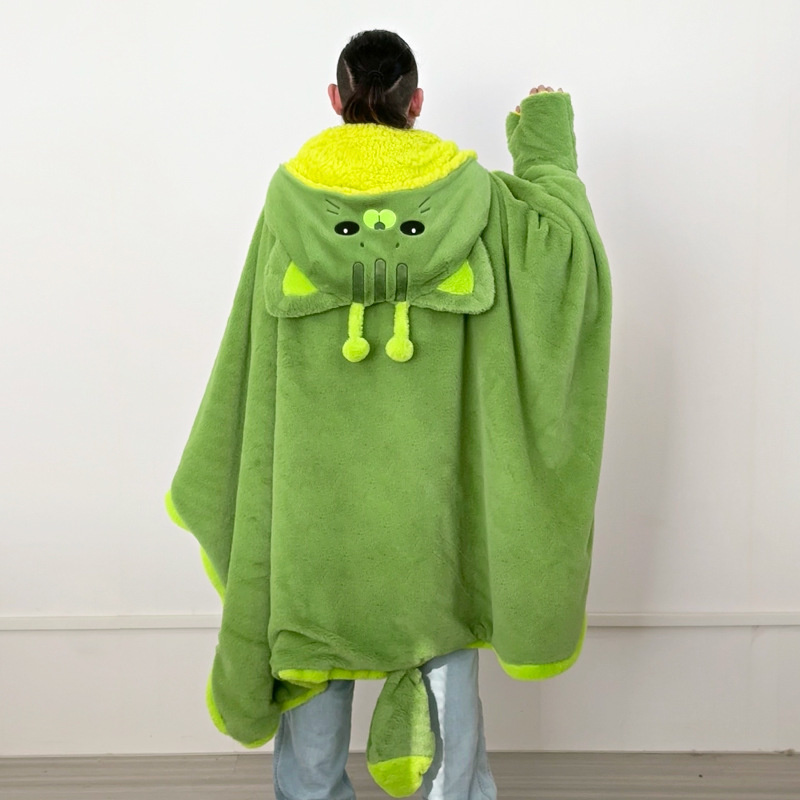 漫画風のかわいい宇宙猫のフード付きブランケットぬいぐるみマン - Fire Blanket Kitchen のレビューと価格