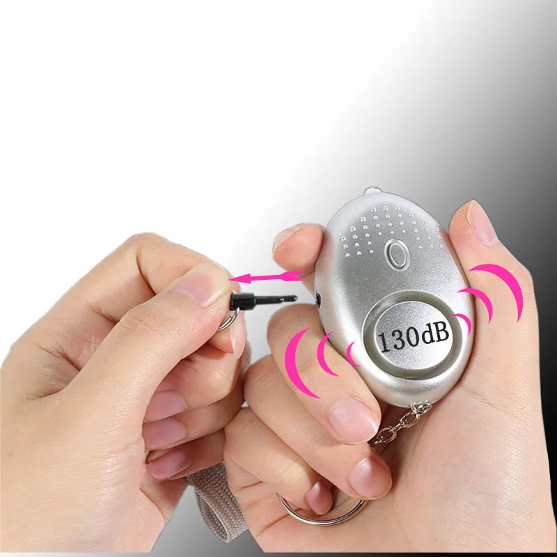 130dB 抗オオカミ少女子供女性自己防衛警報セキュリティ保 - Personal Alarm Keychain のレビューと価格